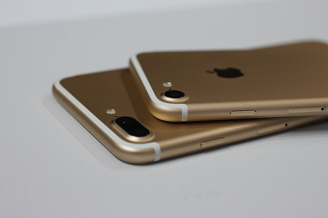 先日、長年愛用していたiPhoneが水没した件について