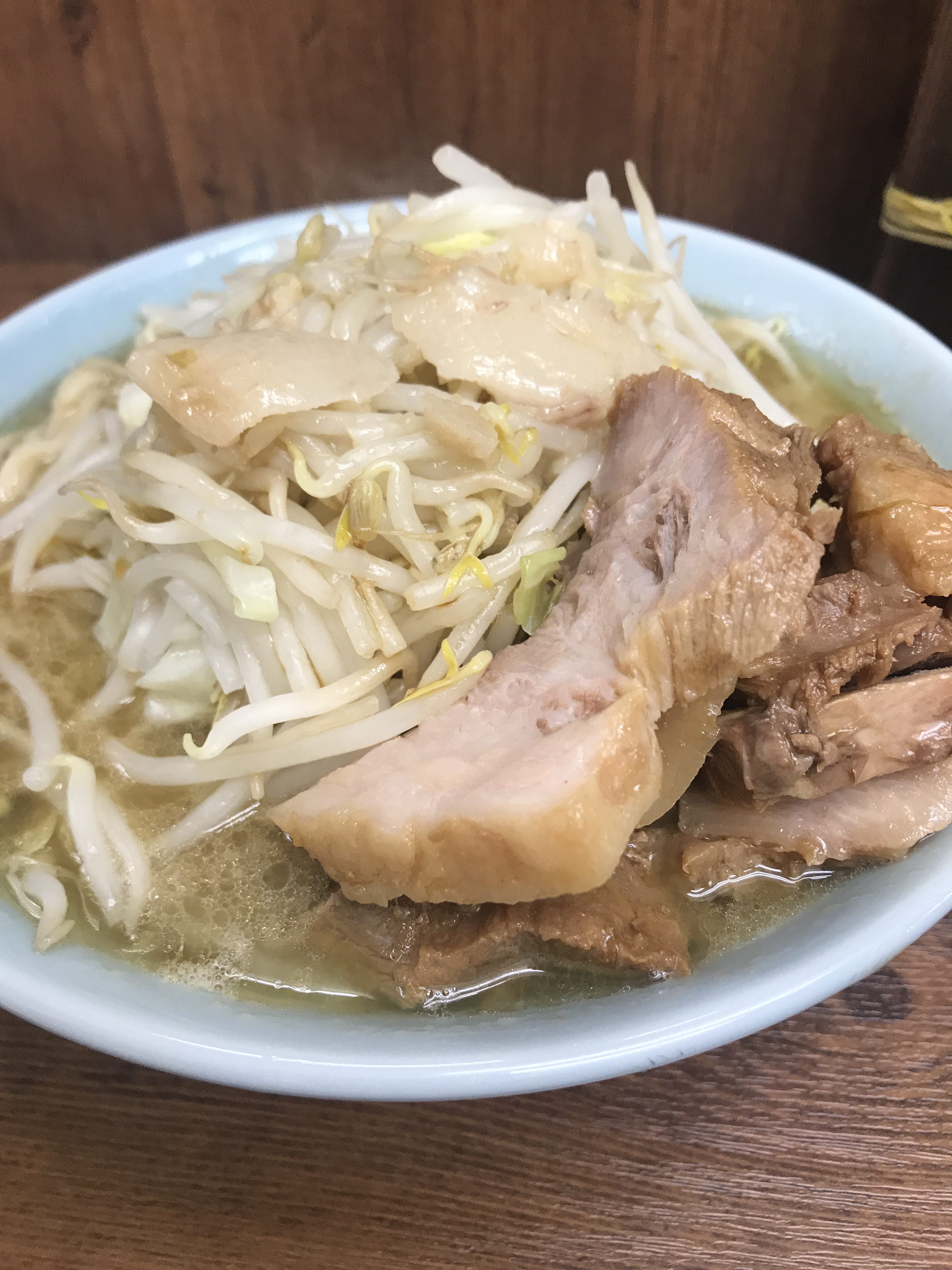 食べ過ぎが原因の、疲労、肩こり、腰痛などの身体の不調